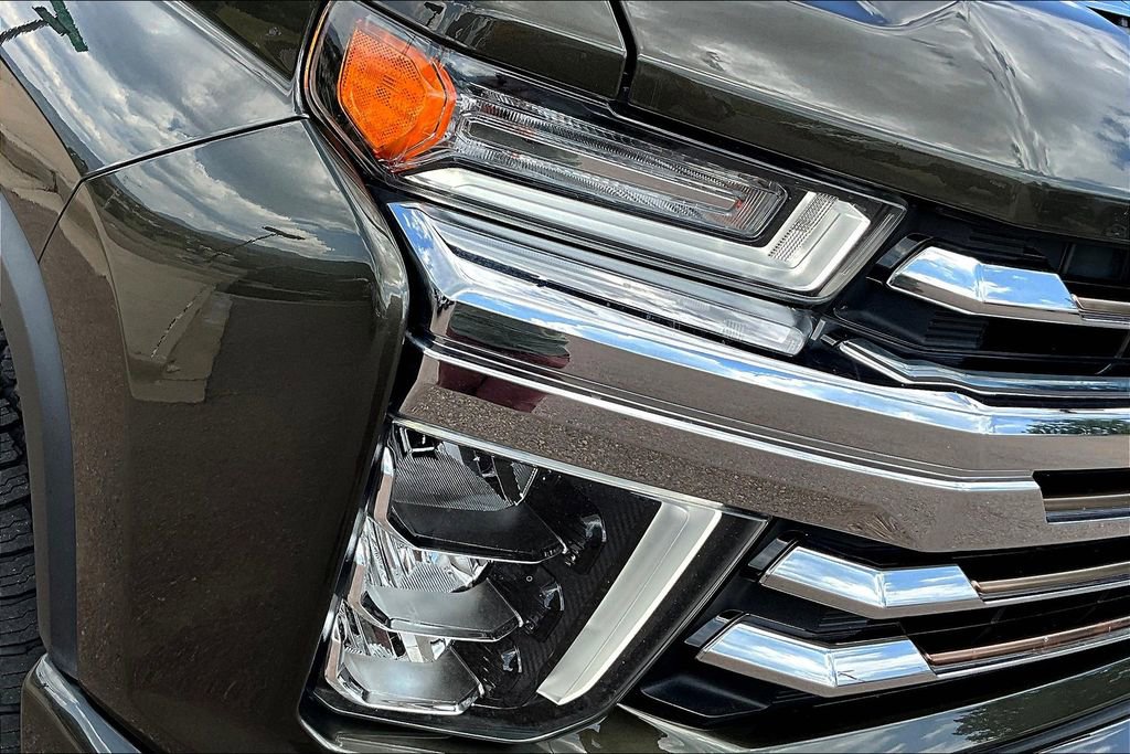 Used 2022 Chevrolet Silverado 3500 High Country w/ Technology Package image 32