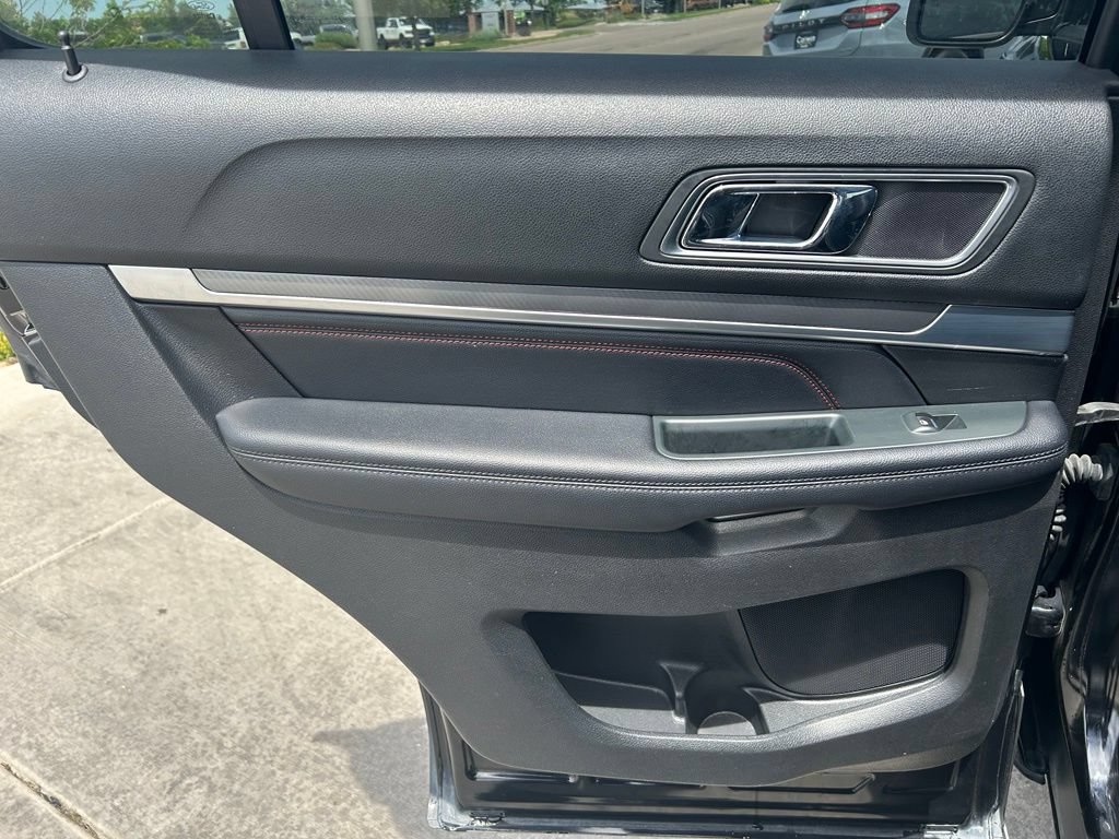 Used 2018 Ford Explorer Sport AWD/4WD image 24