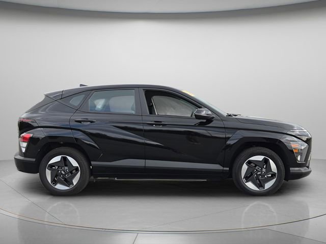 Used 2025 Hyundai Kona SE image 9