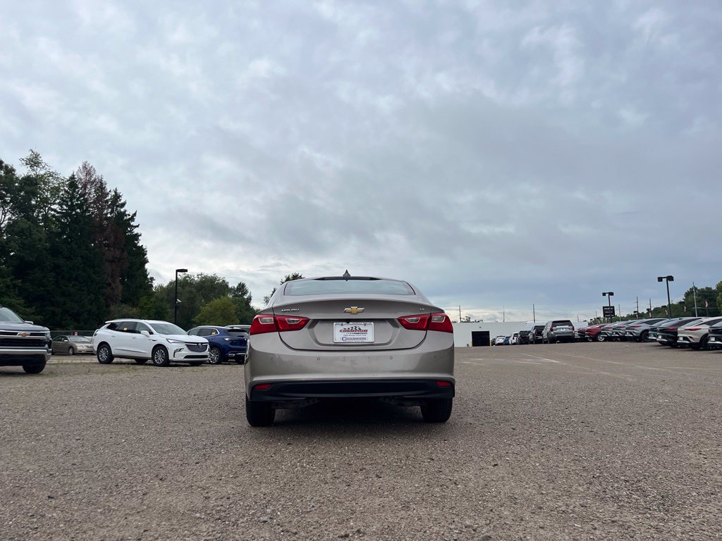 Used 2023 Chevrolet Malibu LT w/ Driver Confidence Package FWD image 9