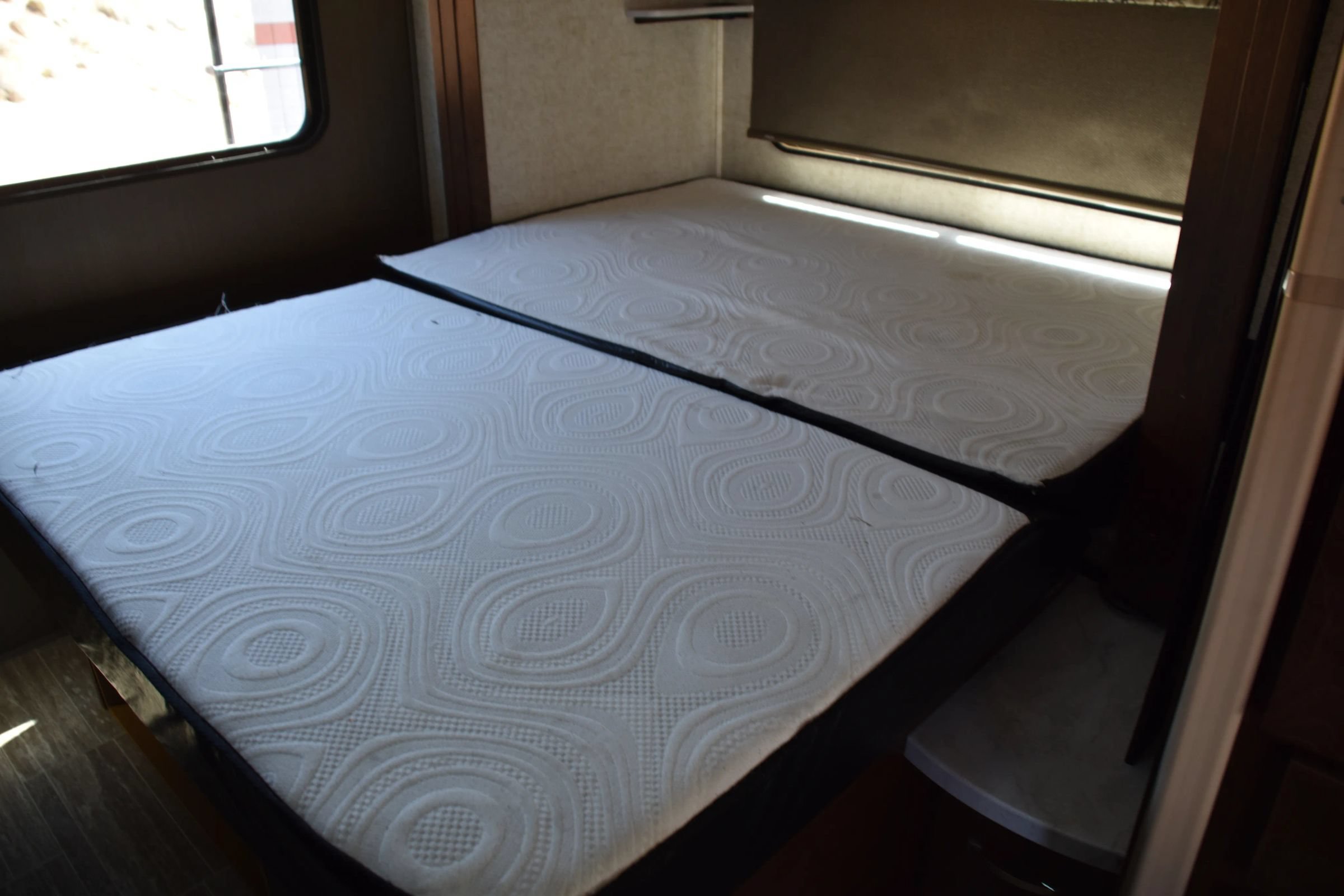 Used 2019 Ford E-450 and Econoline 450 Super Duty w/ Motorhome Prep Package RWD image 25