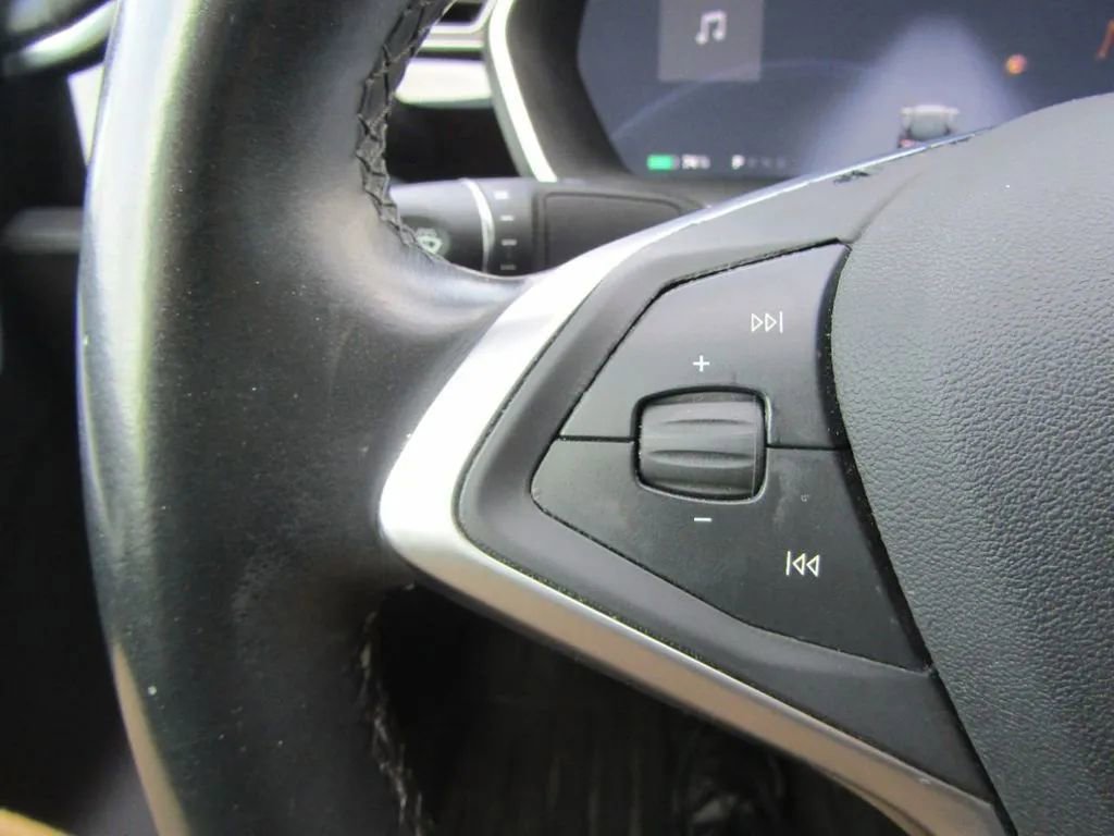 Used 2015 Tesla Model S 85D image 15