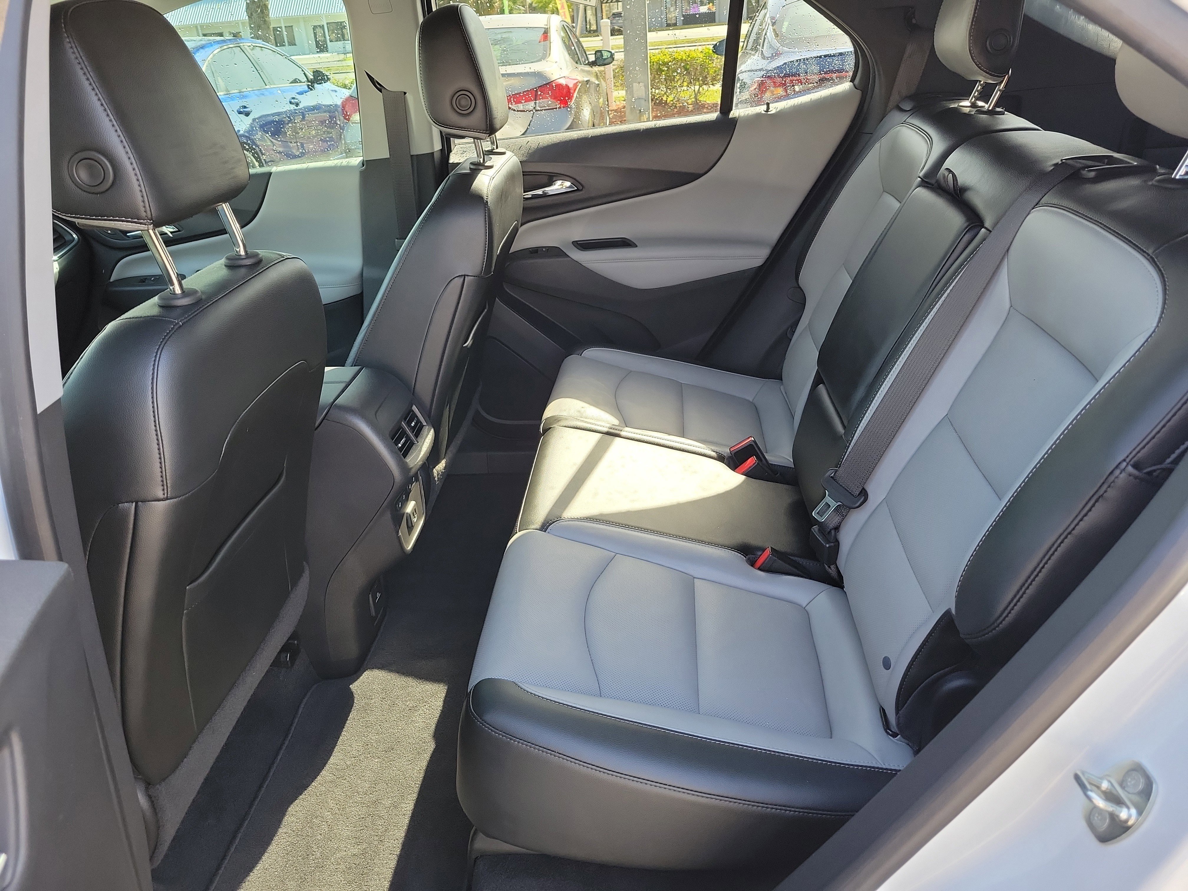 Used 2020 Chevrolet Equinox Premier image 16