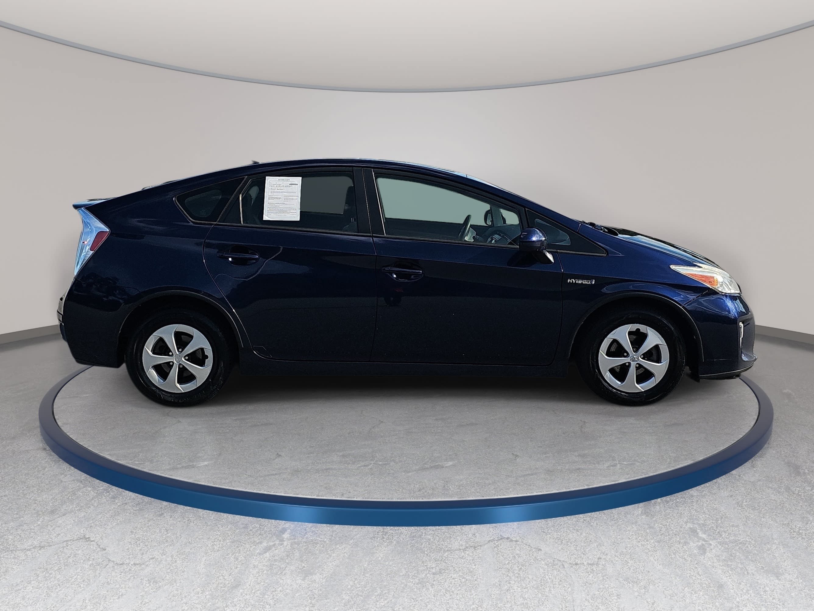 Used 2015 Toyota Prius Two FWD image 4