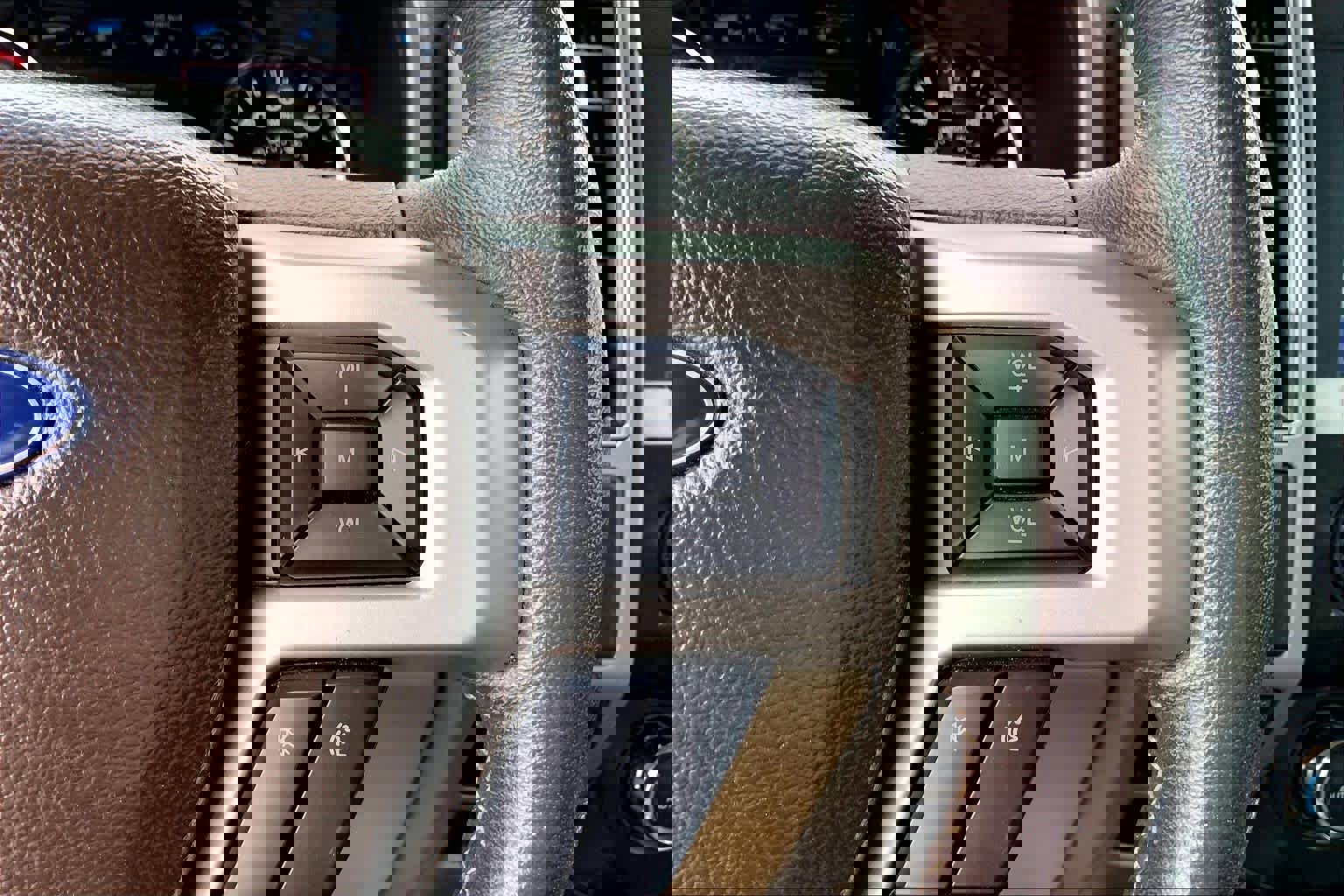 Used 2020 Ford F150 Lariat w/ Equipment Group 501A Mid image 22