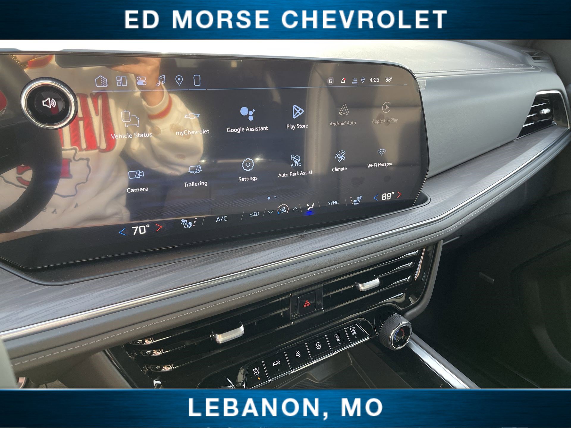 New 2026 Chevrolet Suburban LT w/ Comfort Package image 13