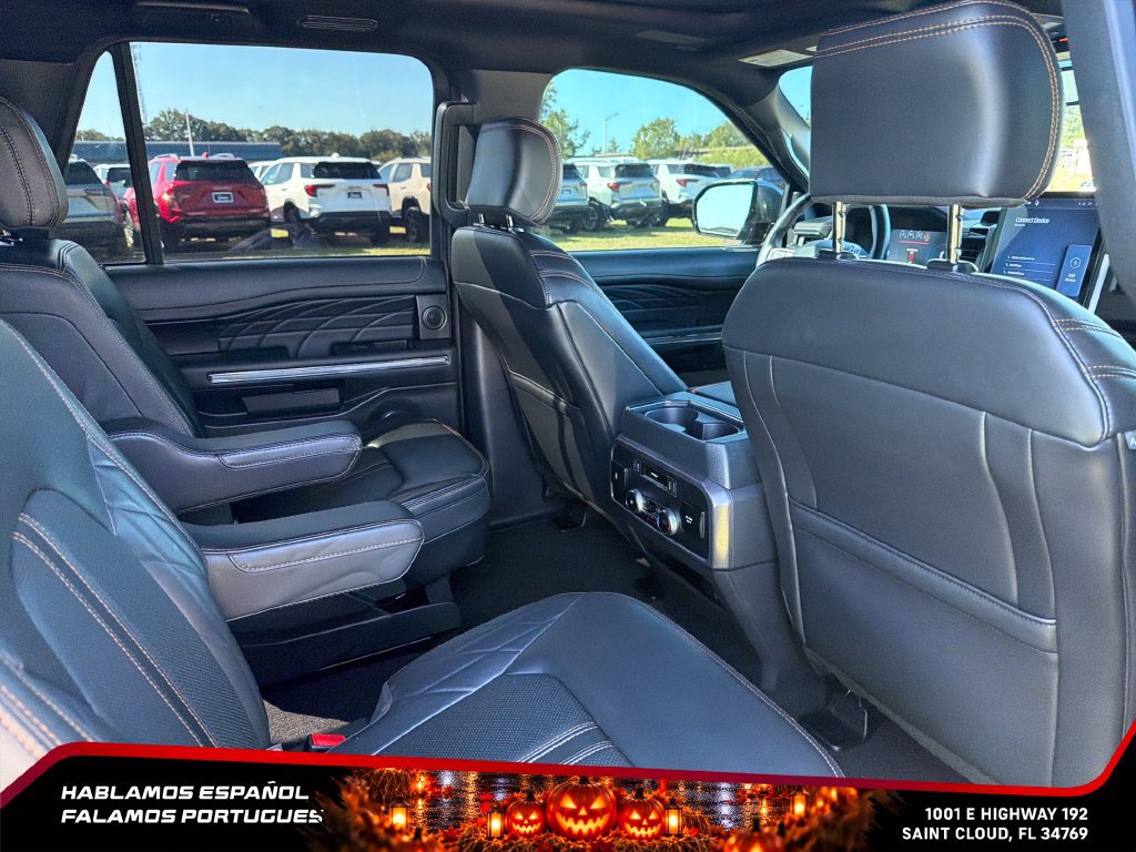 Used 2024 Ford Expedition Platinum RWD image 31