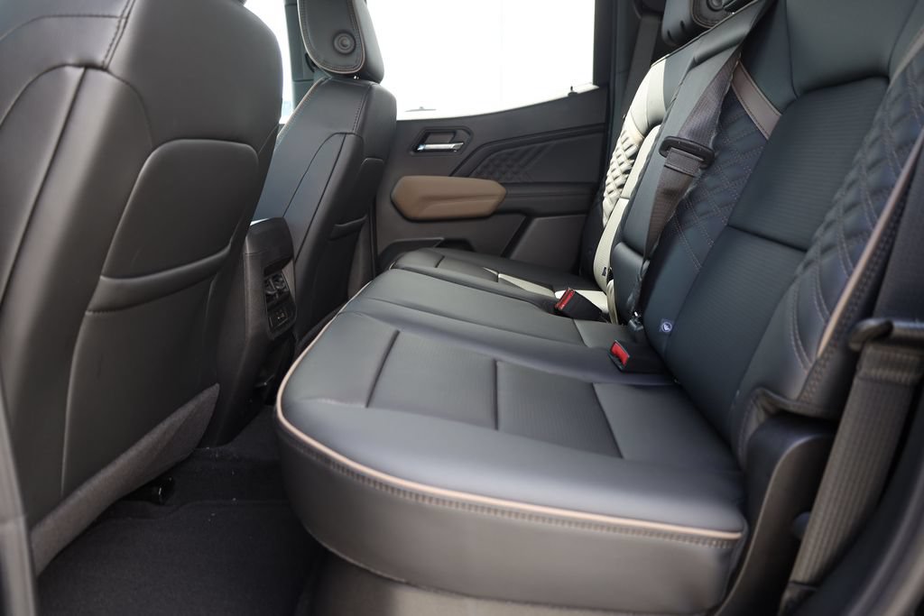 New 2026 GMC Canyon Denali AWD/4WD image 17