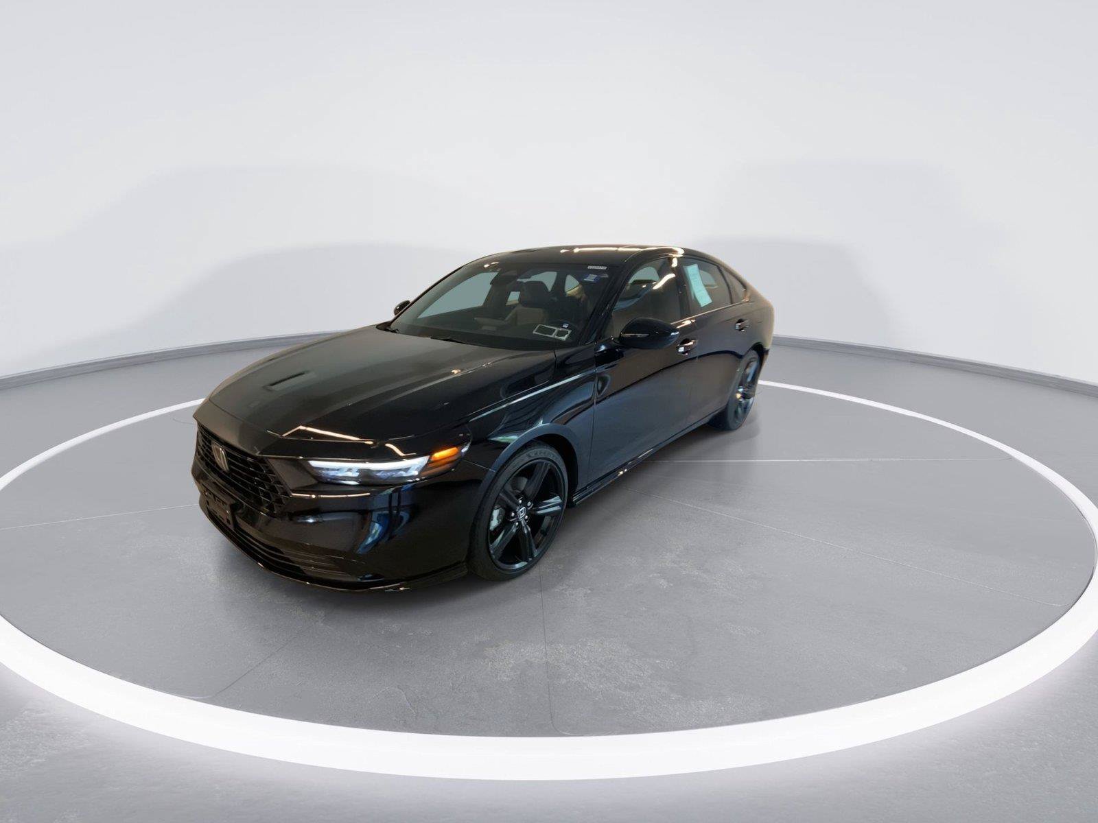 Used 2023 Honda Accord Sport image 4