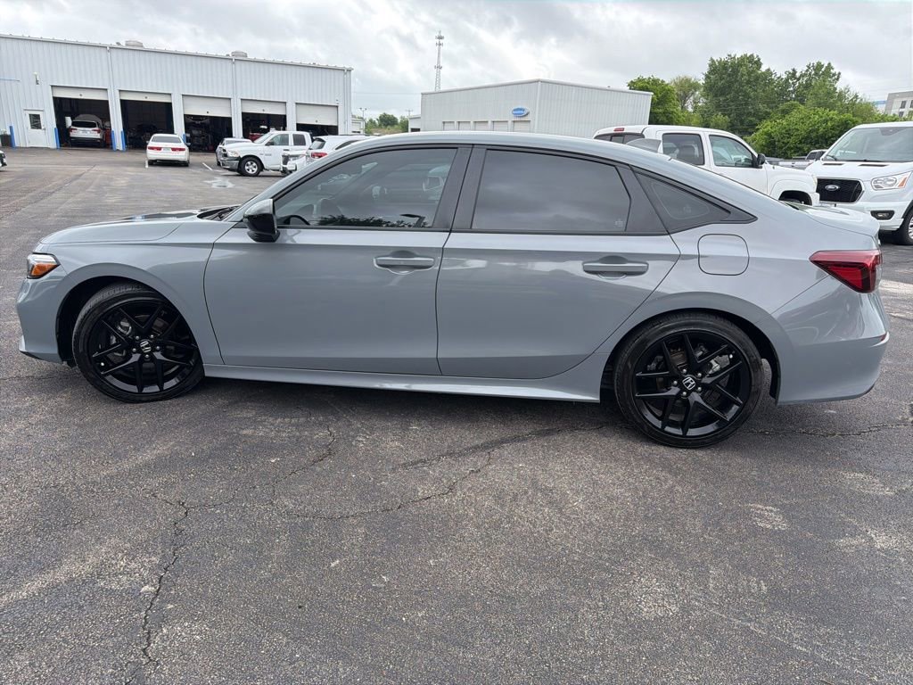 Used 2025 Honda Civic Sport image 6