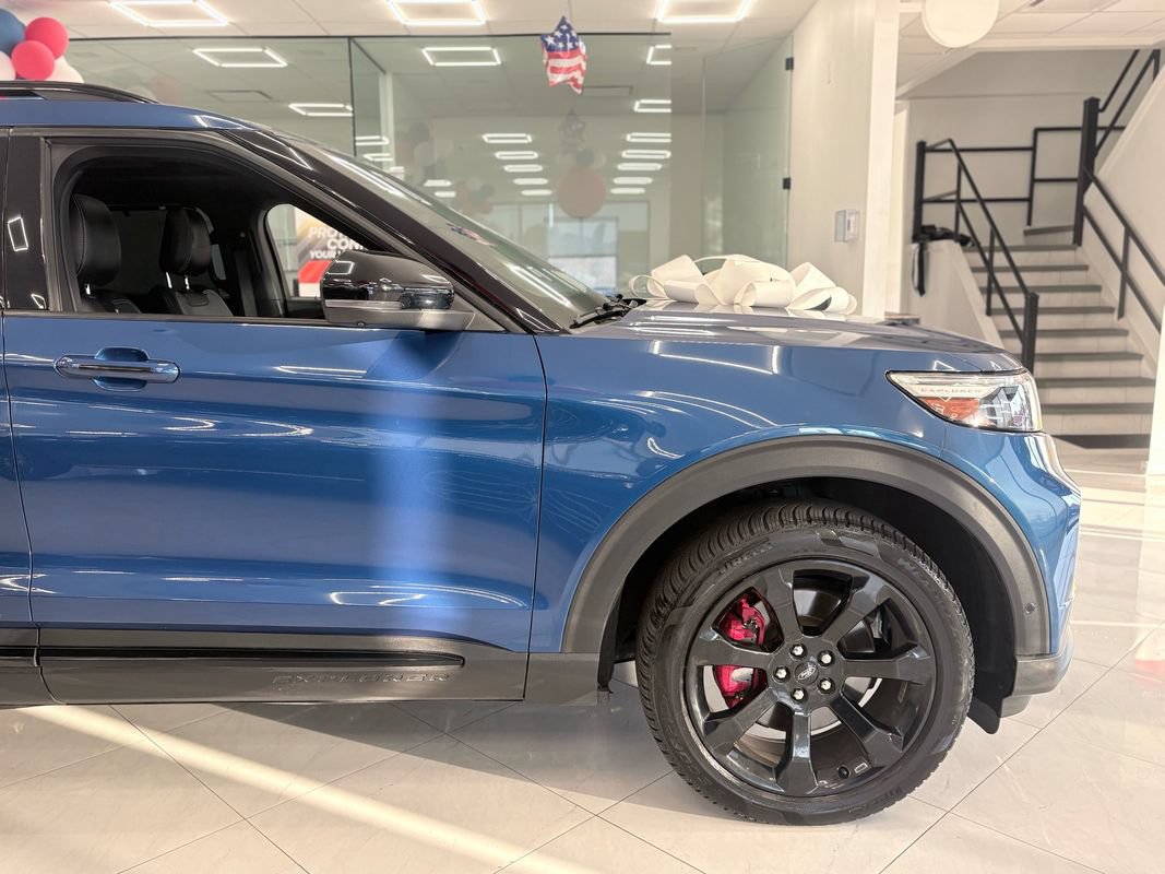 Used 2020 Ford Explorer ST w/ ST Street Pack AWD/4WD image 9