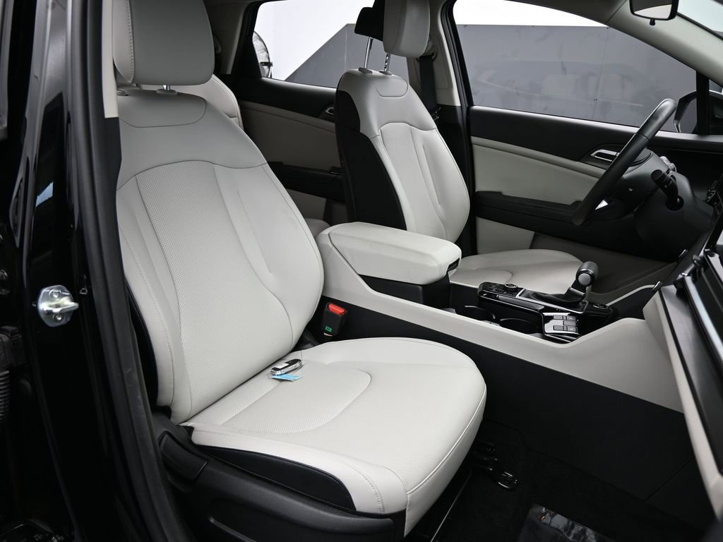 Used 2024 Kia Sportage EX image 48