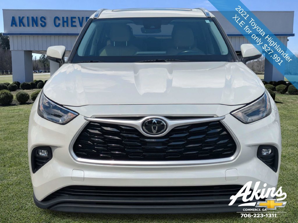 Used 2021 Toyota Highlander XLE FWD image 9