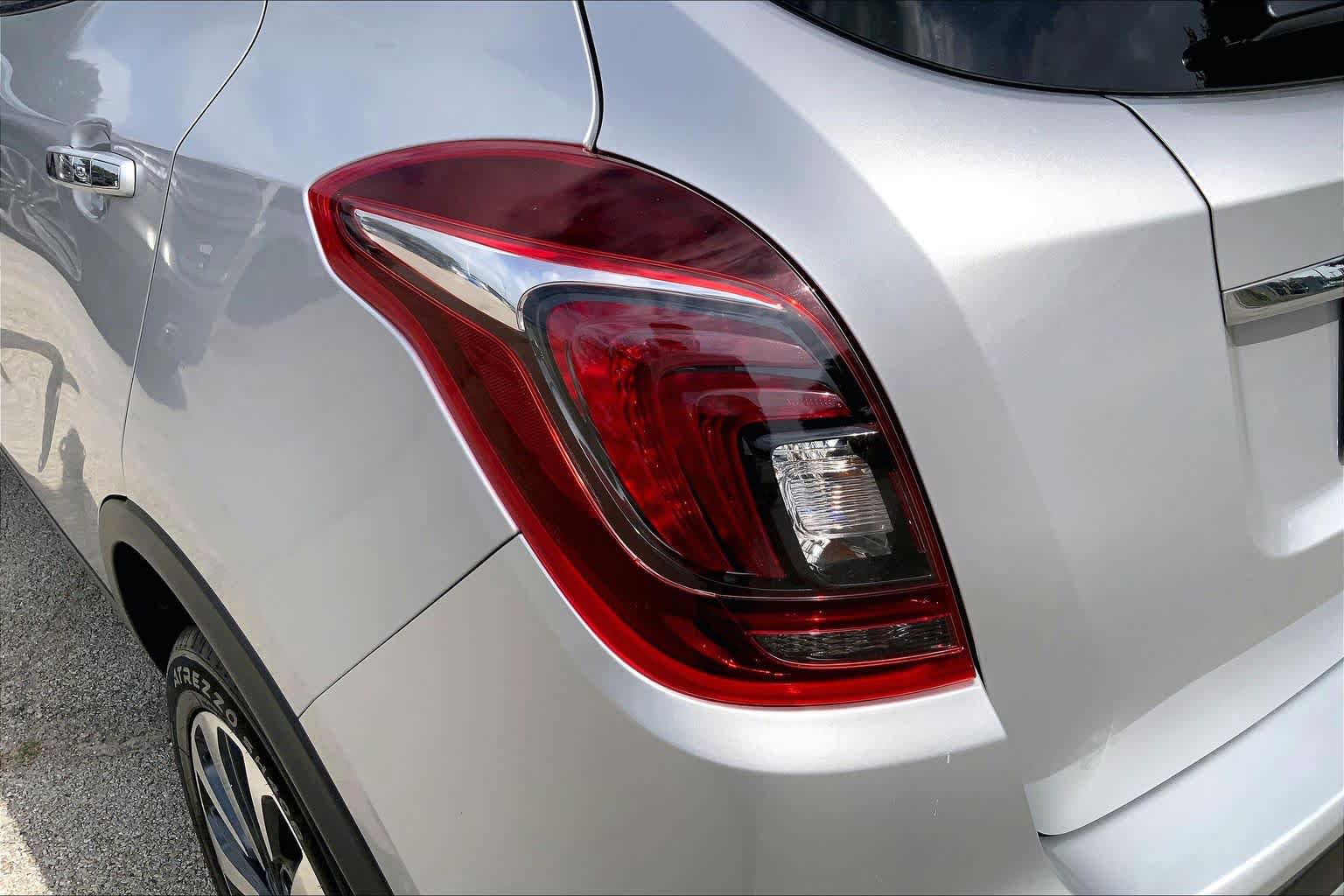 Used 2021 Buick Encore Preferred w/ Safety Package AWD/4WD image 25