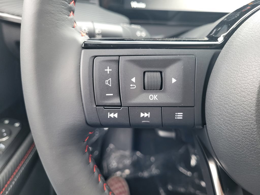 New 2026 Nissan Kicks SR w/ Cold Weather Package AWD/4WD image 19