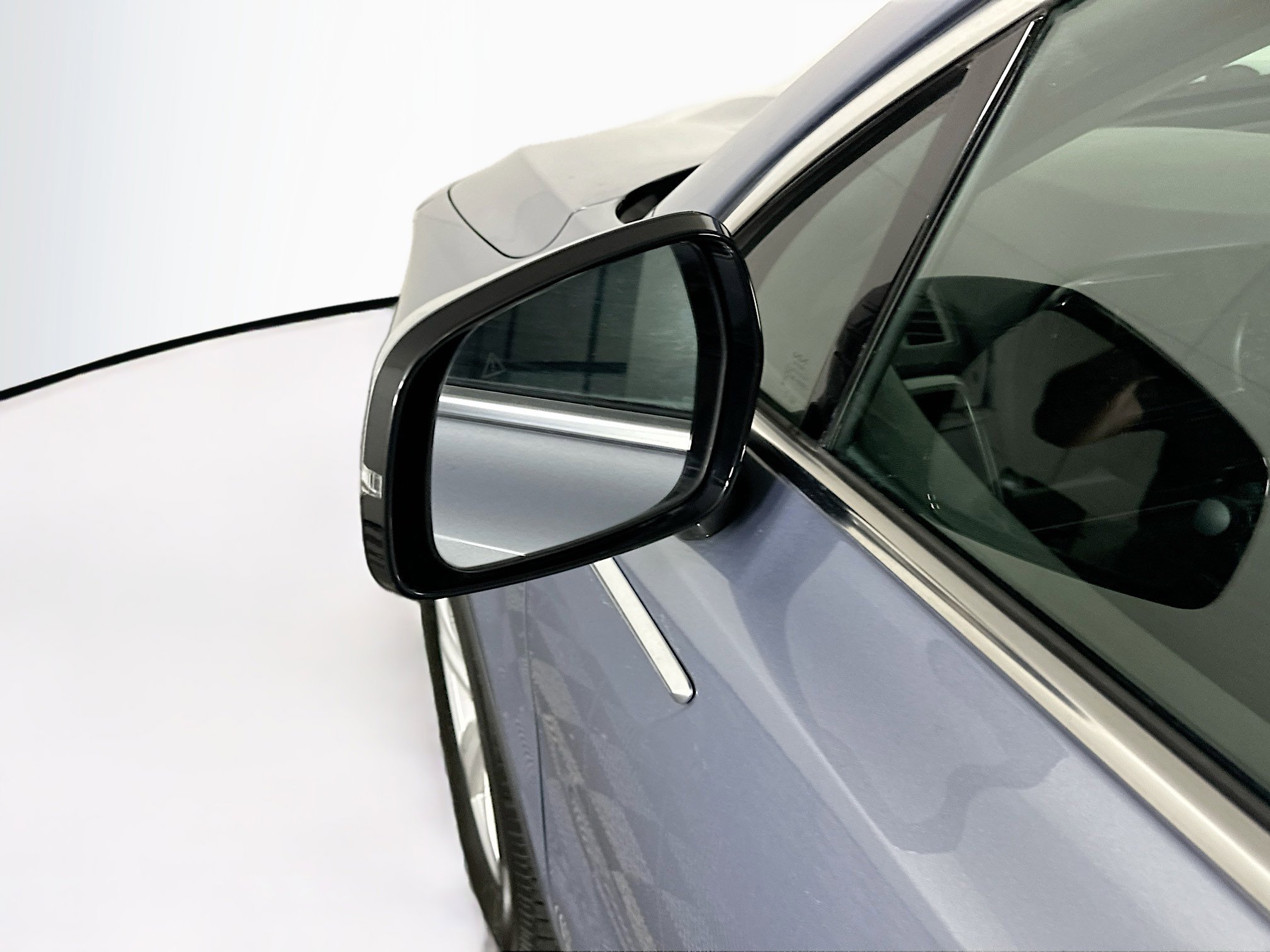 Used 2023 Kia Sorento LX image 16