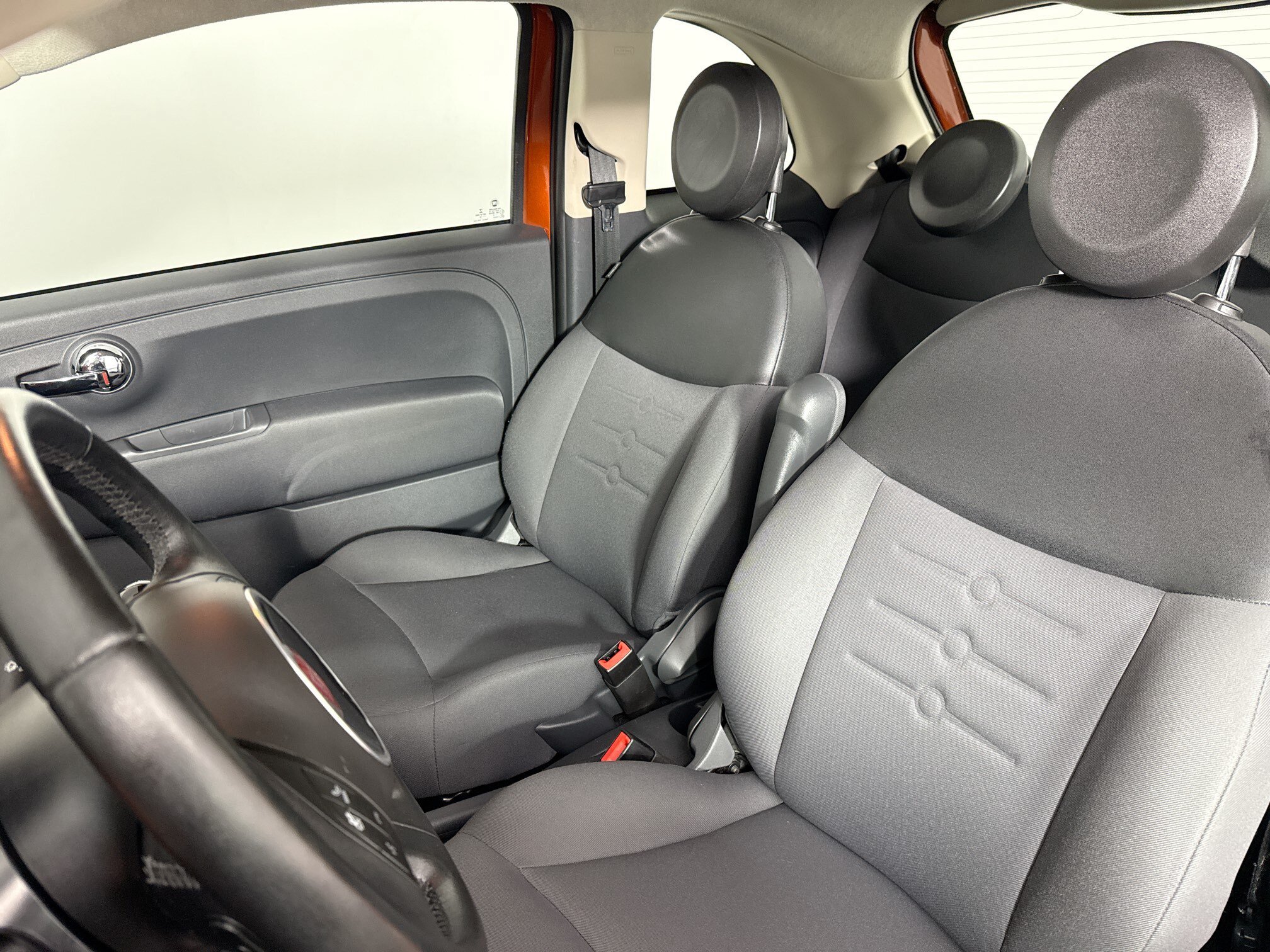 Used 2015 FIAT 500 Pop FWD image 21