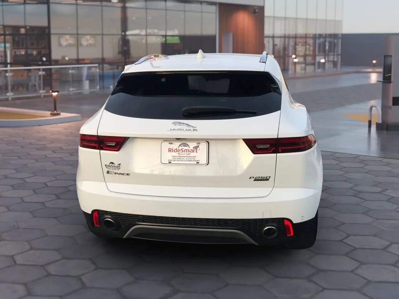 Used 2018 Jaguar E-PACE S image 9