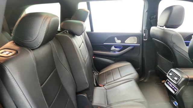 Used 2025 Mercedes-Benz GLS 450 4MATIC image 25