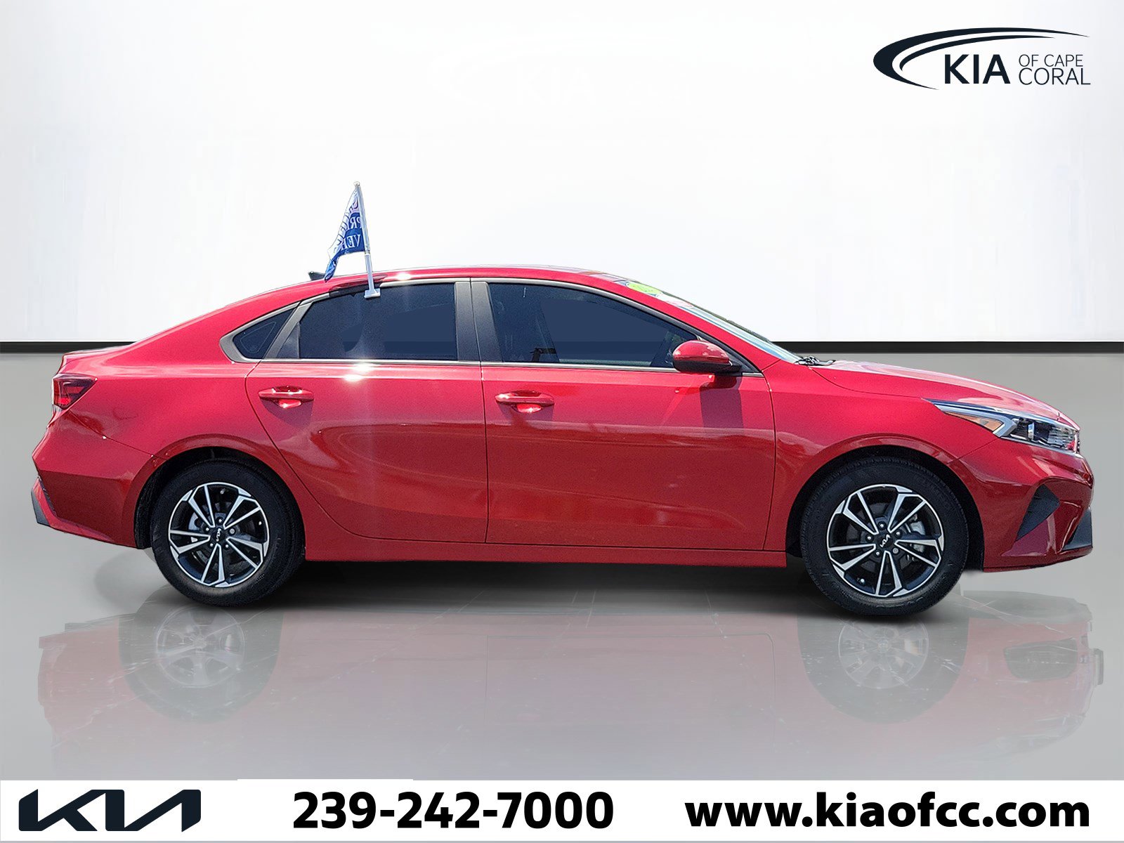 Certified 2023 Kia Forte LXS FWD image 3