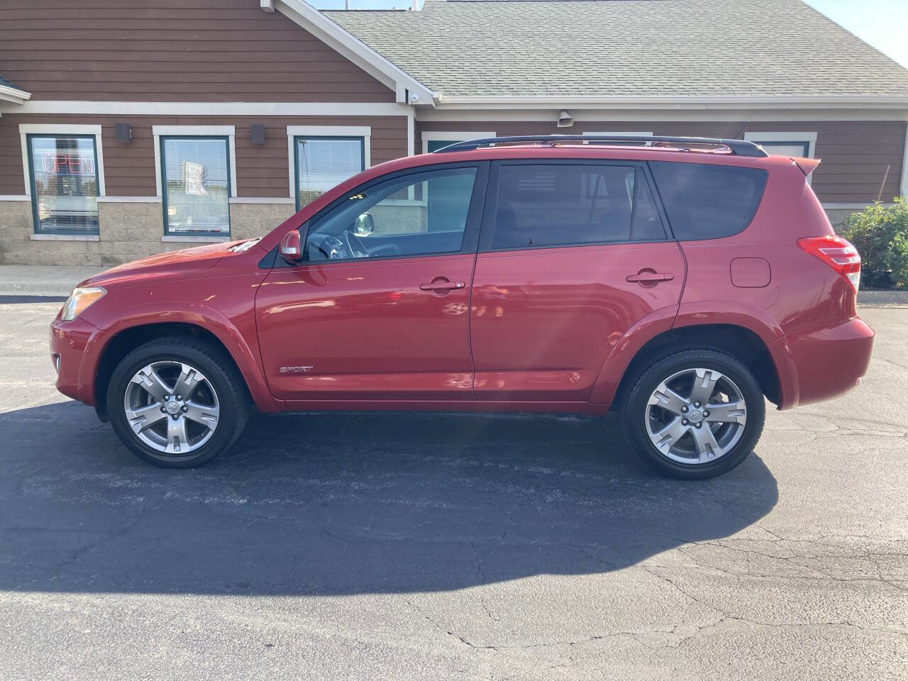 Used 2010 Toyota RAV4 Sport AWD/4WD image 6