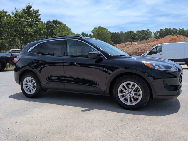 Certified 2021 Ford Escape SE FWD image 2
