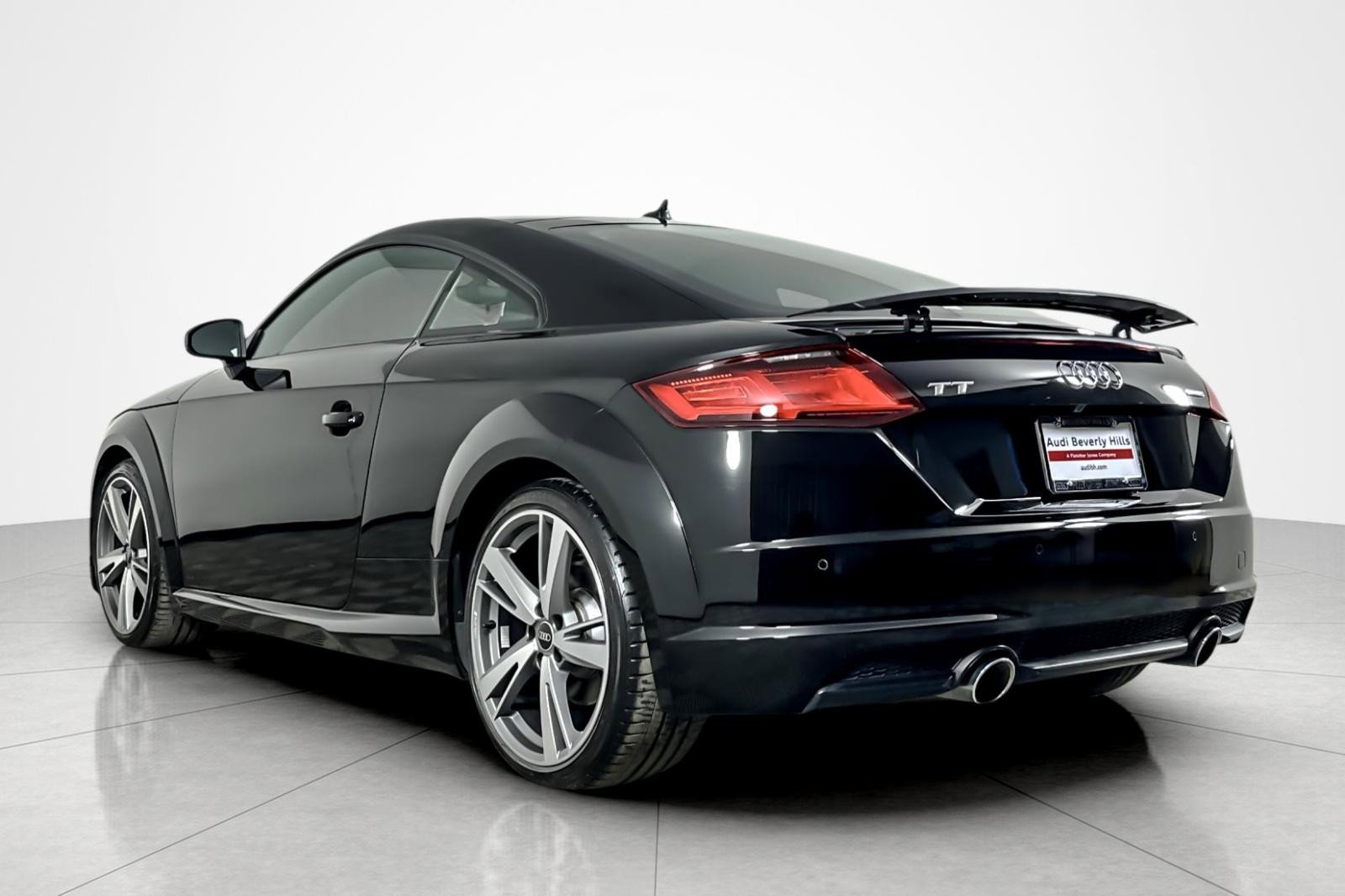 Used 2022 Audi TT 2.0T w/ 19" Wheel Package image 3