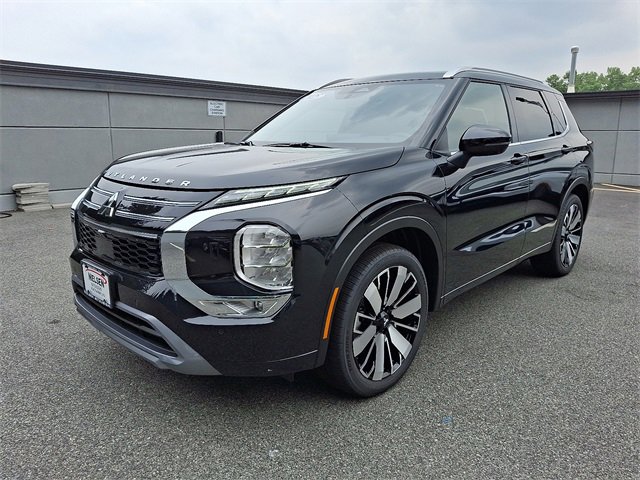 New 2025 Mitsubishi Outlander SEL image 2