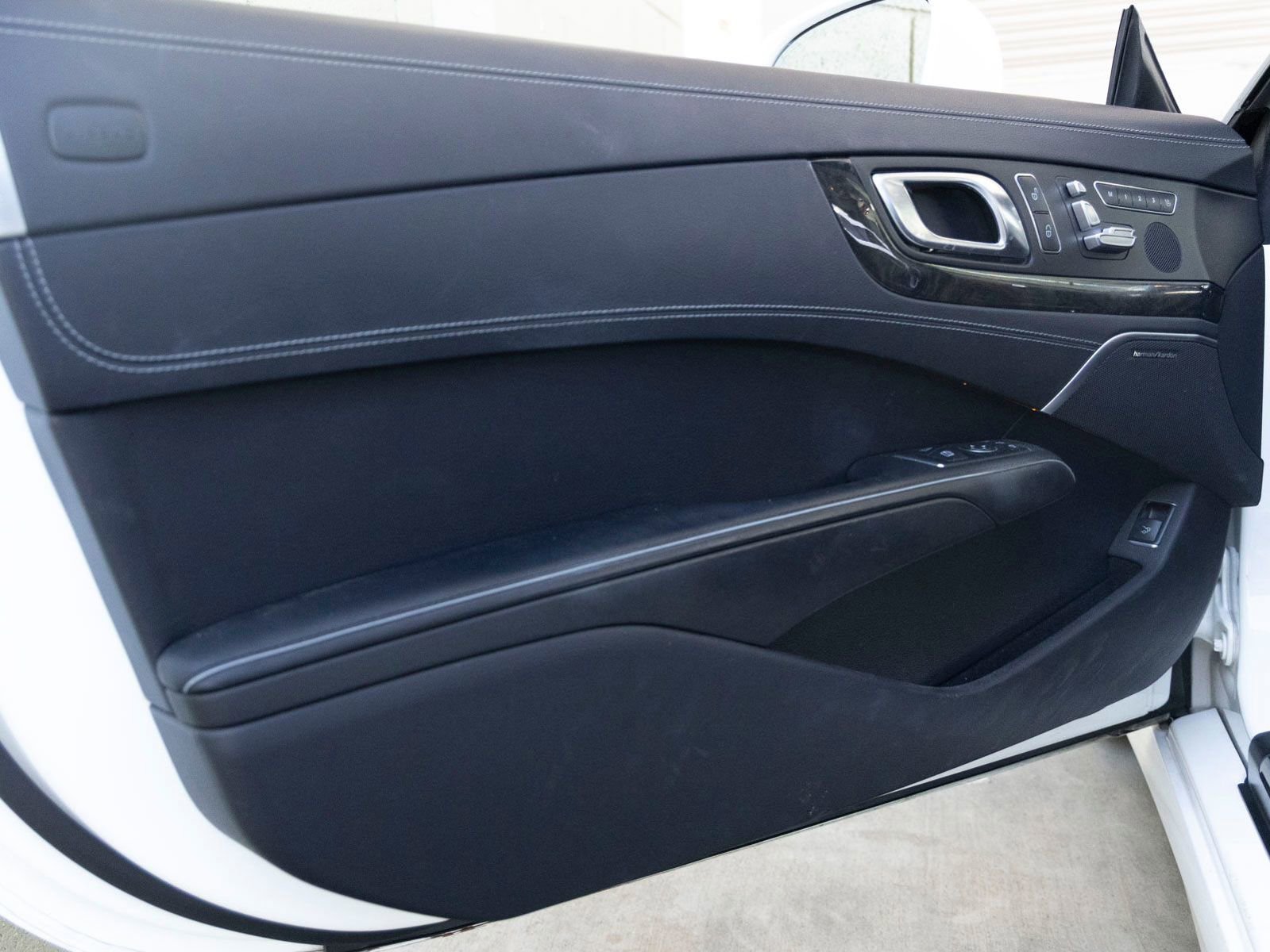 Used 2015 Mercedes-Benz SL 400 image 12