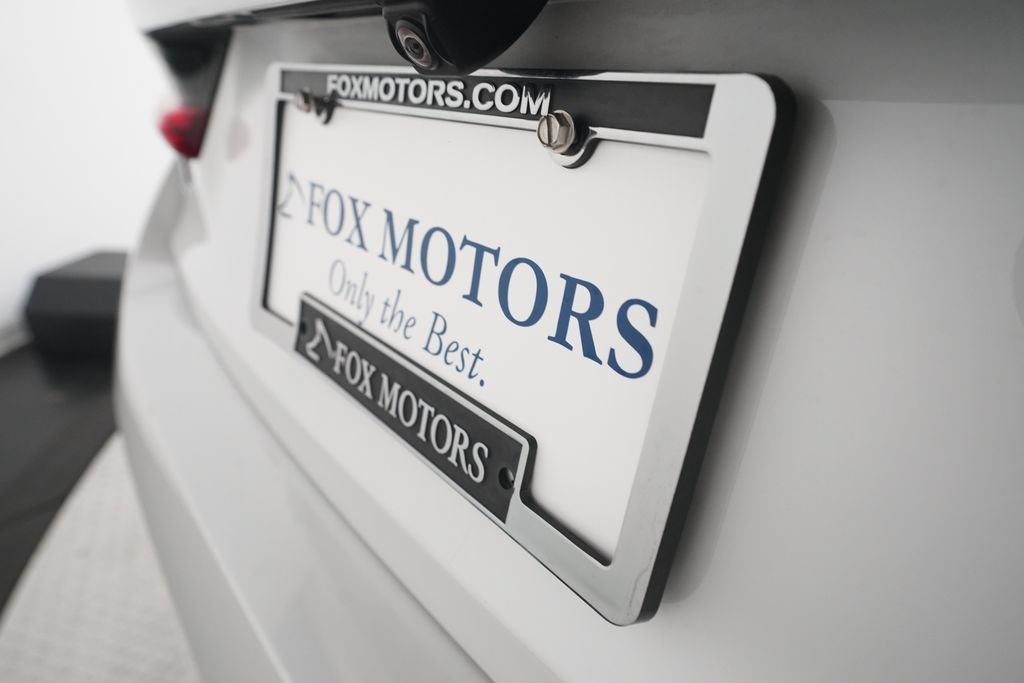 Used 2025 BMW 330i xDrive Sedan AWD/4WD image 37