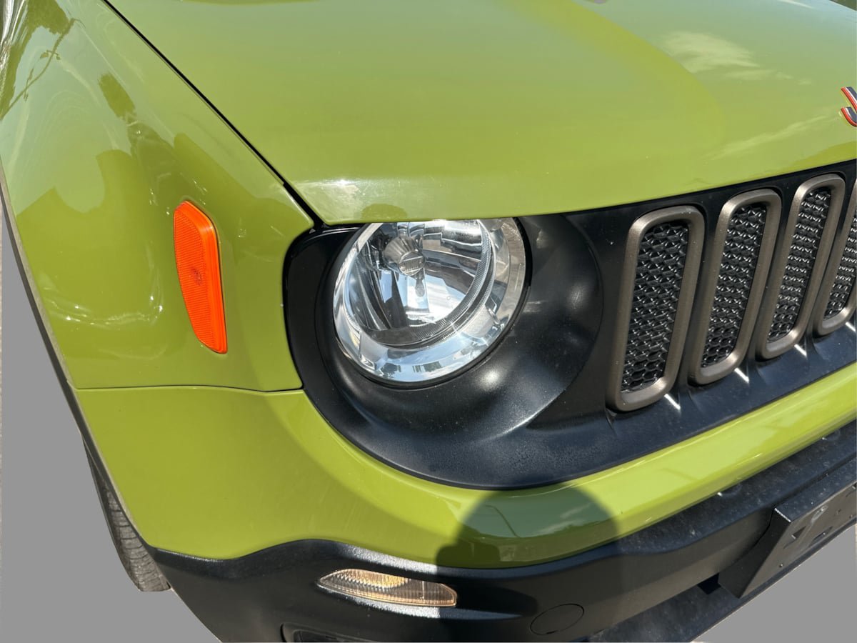 Used 2016 Jeep Renegade 75th Anniversary AWD/4WD image 28