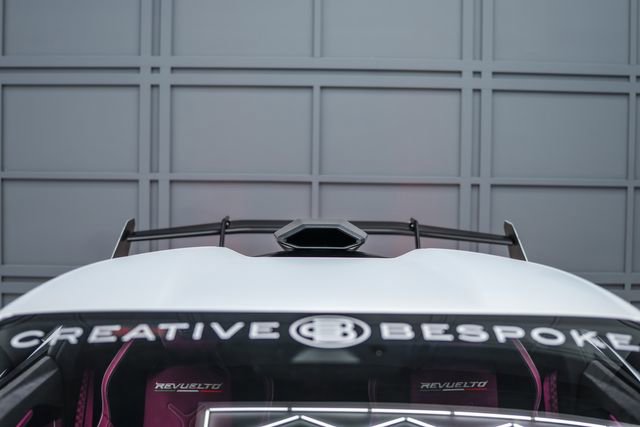 Used 2025 Lamborghini Revuelto AWD/4WD image 33