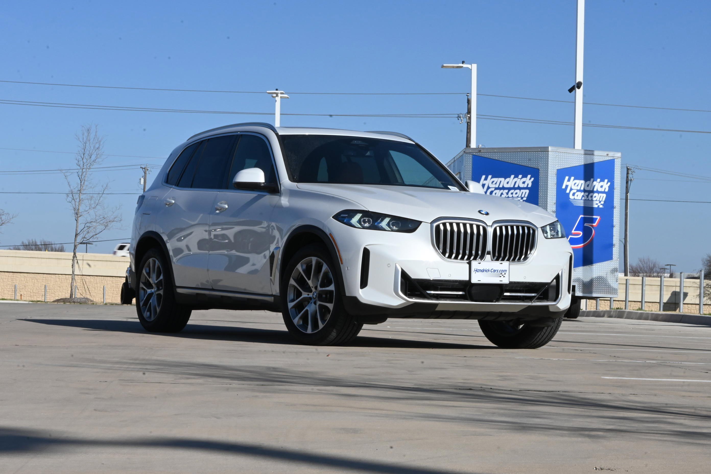 Certified 2025 BMW X5 xDrive40i w/ Premium Package image 2