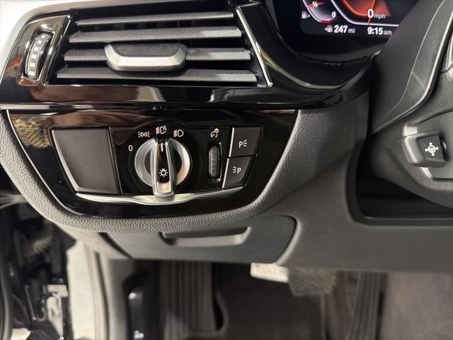 Certified 2023 BMW 530i xDrive w/ Premium Package AWD/4WD image 27