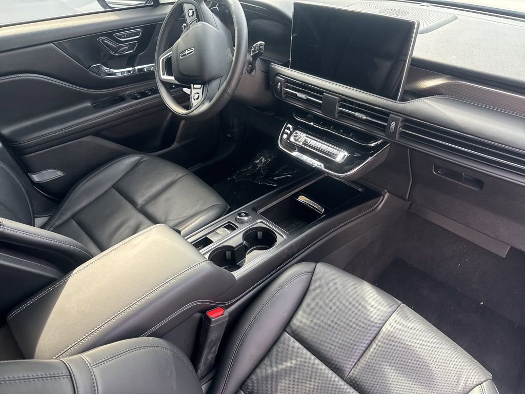 Used 2024 Lincoln Corsair Grand Touring w/ Equipment Group 301A image 6