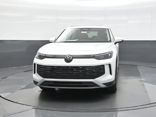 New 2026 Volkswagen Tiguan SE AWD/4WD image 2