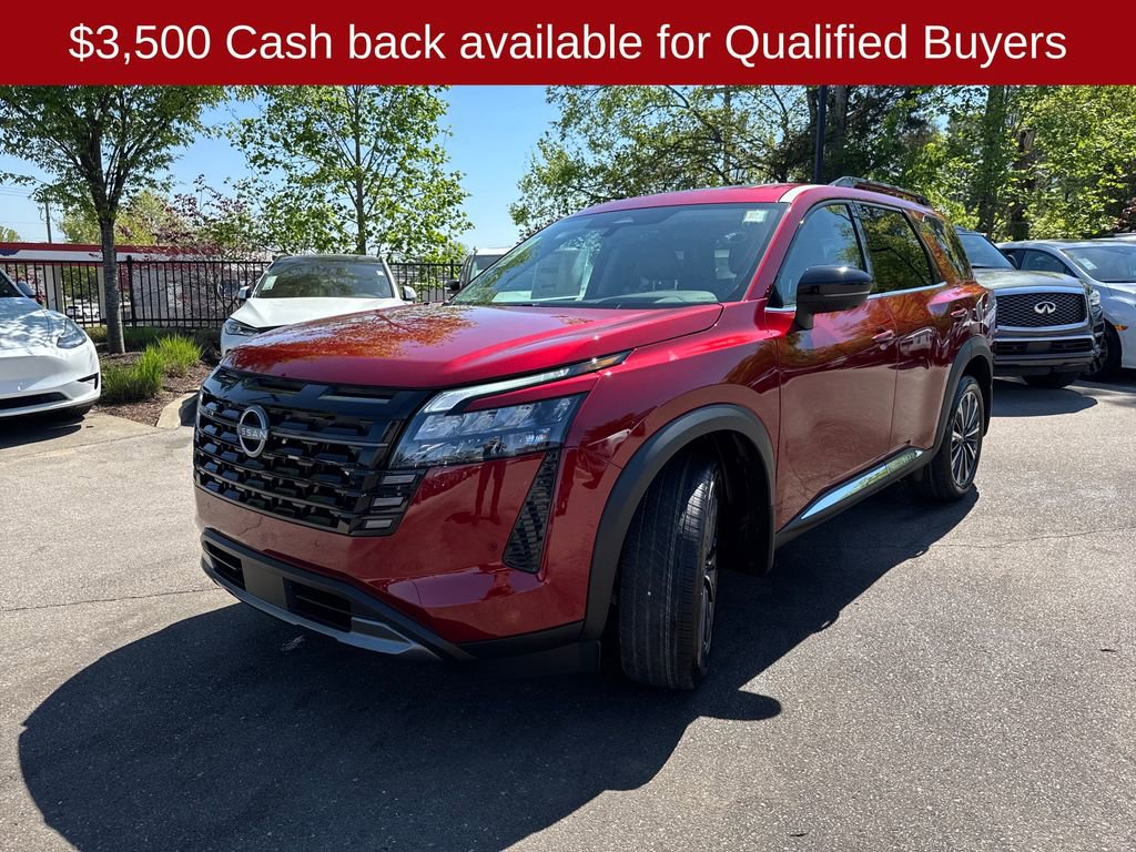 New 2026 Nissan Pathfinder Platinum image 3