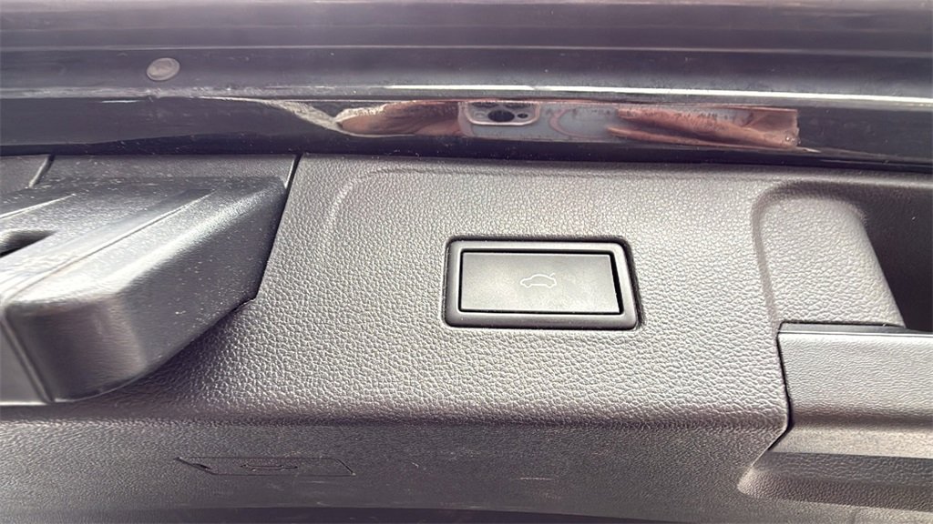 Used 2023 Volkswagen Atlas SEL image 31