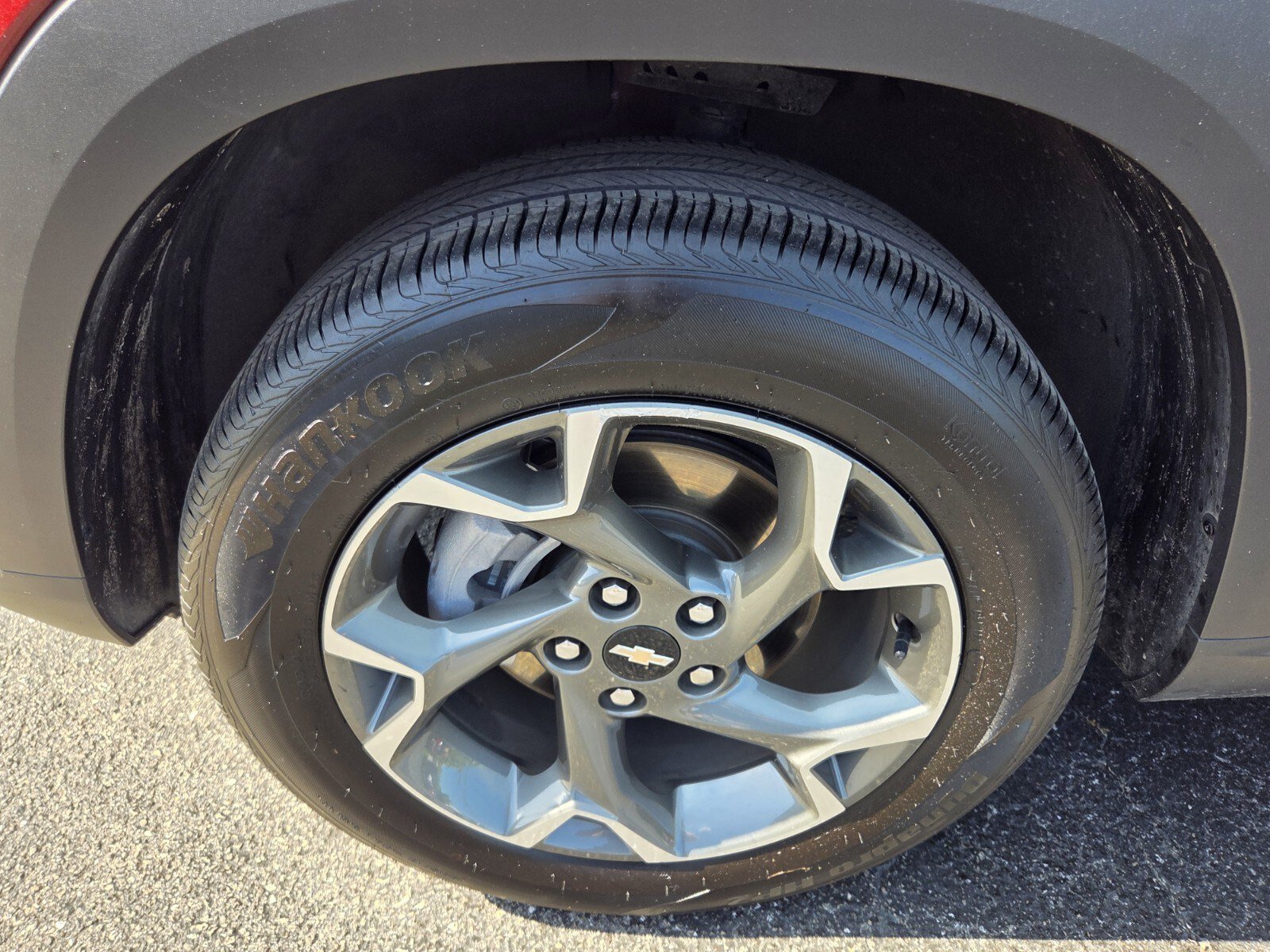 Used 2025 Chevrolet Trax LT w/ LT Convenience Package FWD image 19