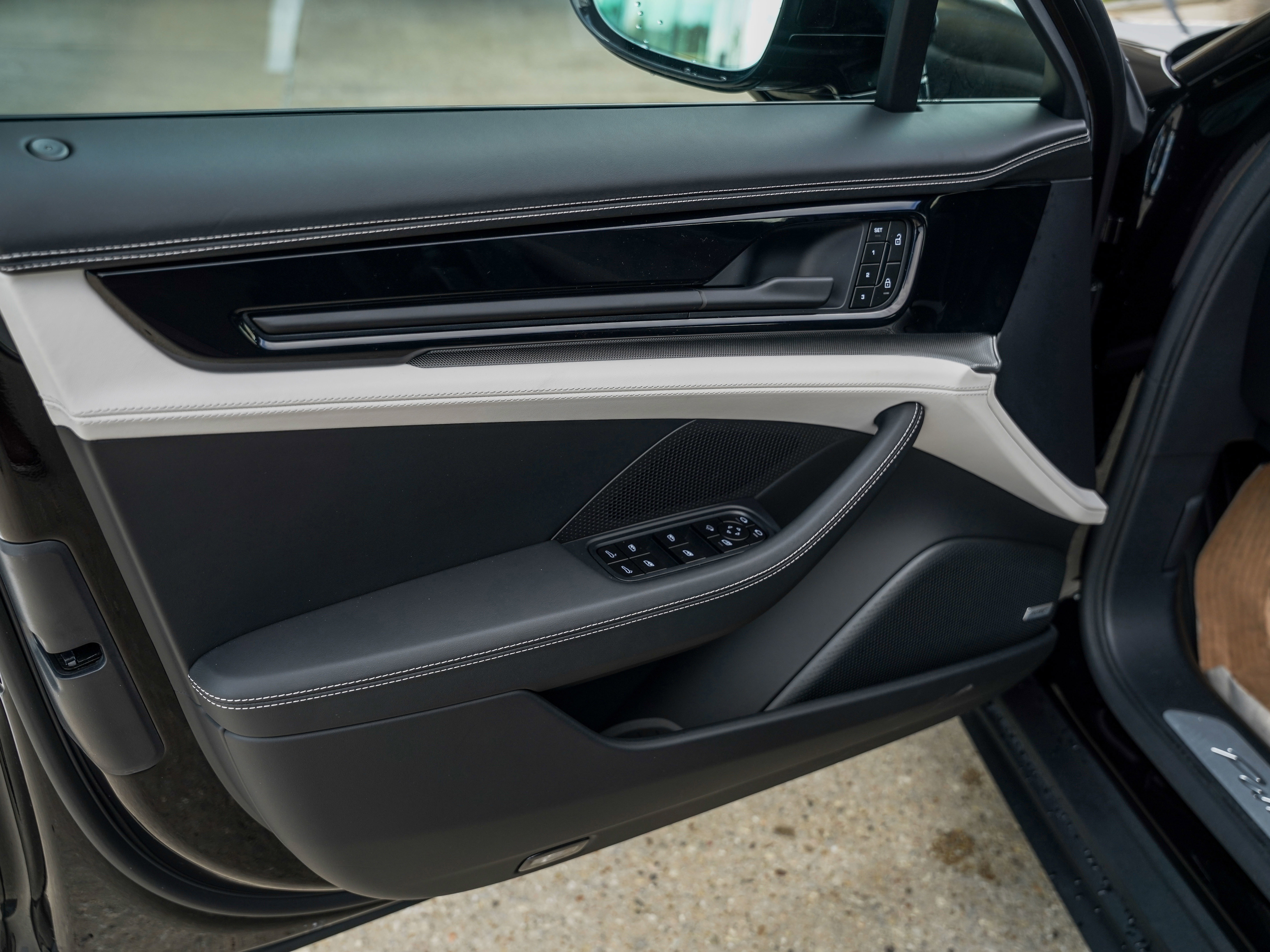 New 2026 Porsche Panamera 4 image 16