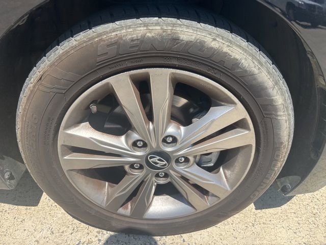 Used 2018 Hyundai Elantra SEL FWD image 6