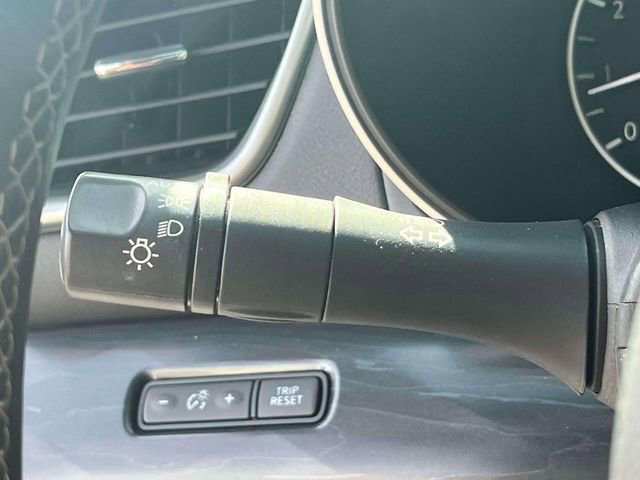 Used 2023 Nissan Maxima Platinum w/ Sport Mat Group FWD image 31