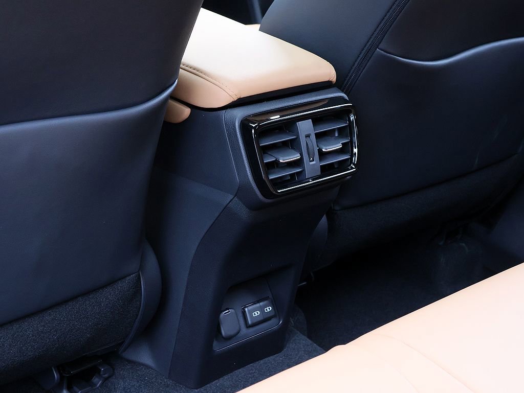 New 2026 Lexus NX 350 AWD image 15