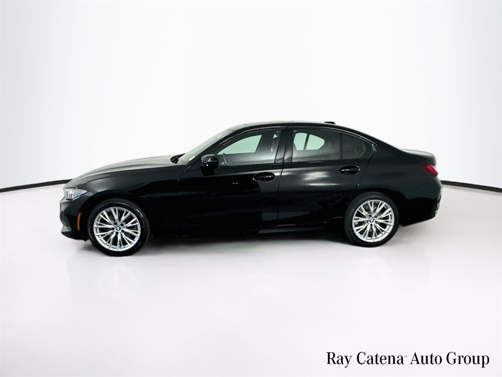 Used 2023 BMW 330i xDrive Sedan w/ Convenience Package AWD/4WD image 4