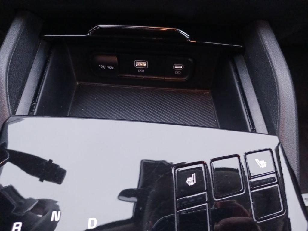 Used 2023 Kia Sportage LX image 13