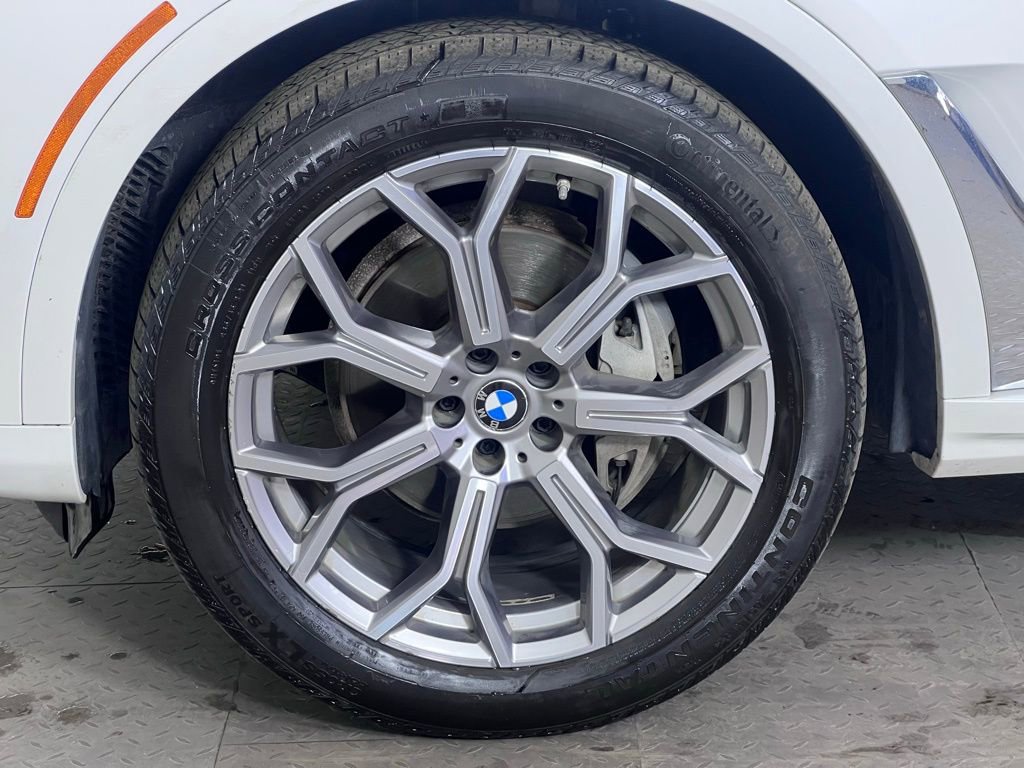 Used 2020 BMW X7 xDrive40i w/ Premium Package image 13