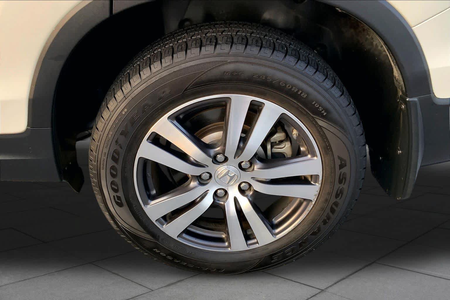 Used 2016 Honda Pilot EX image 10