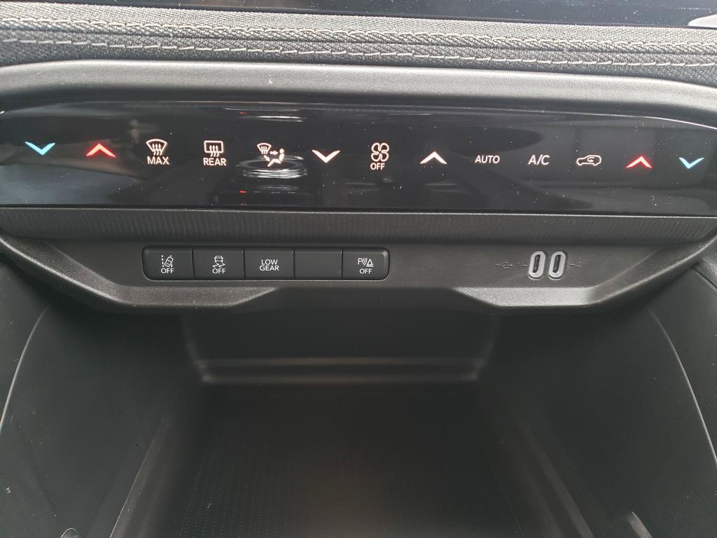 New 2026 Jeep Cherokee Laredo AWD/4WD image 17