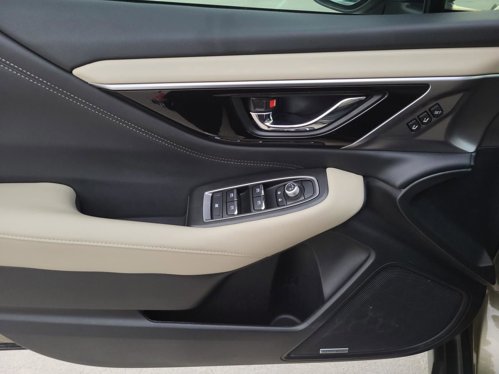 Certified 2025 Subaru Outback Limited image 17