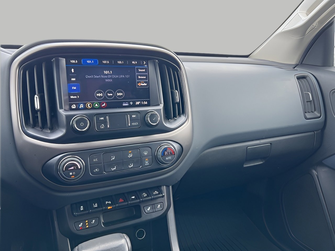 Used 2021 Chevrolet Colorado Z71 w/ LPO, Tonneau and Step Package image 10